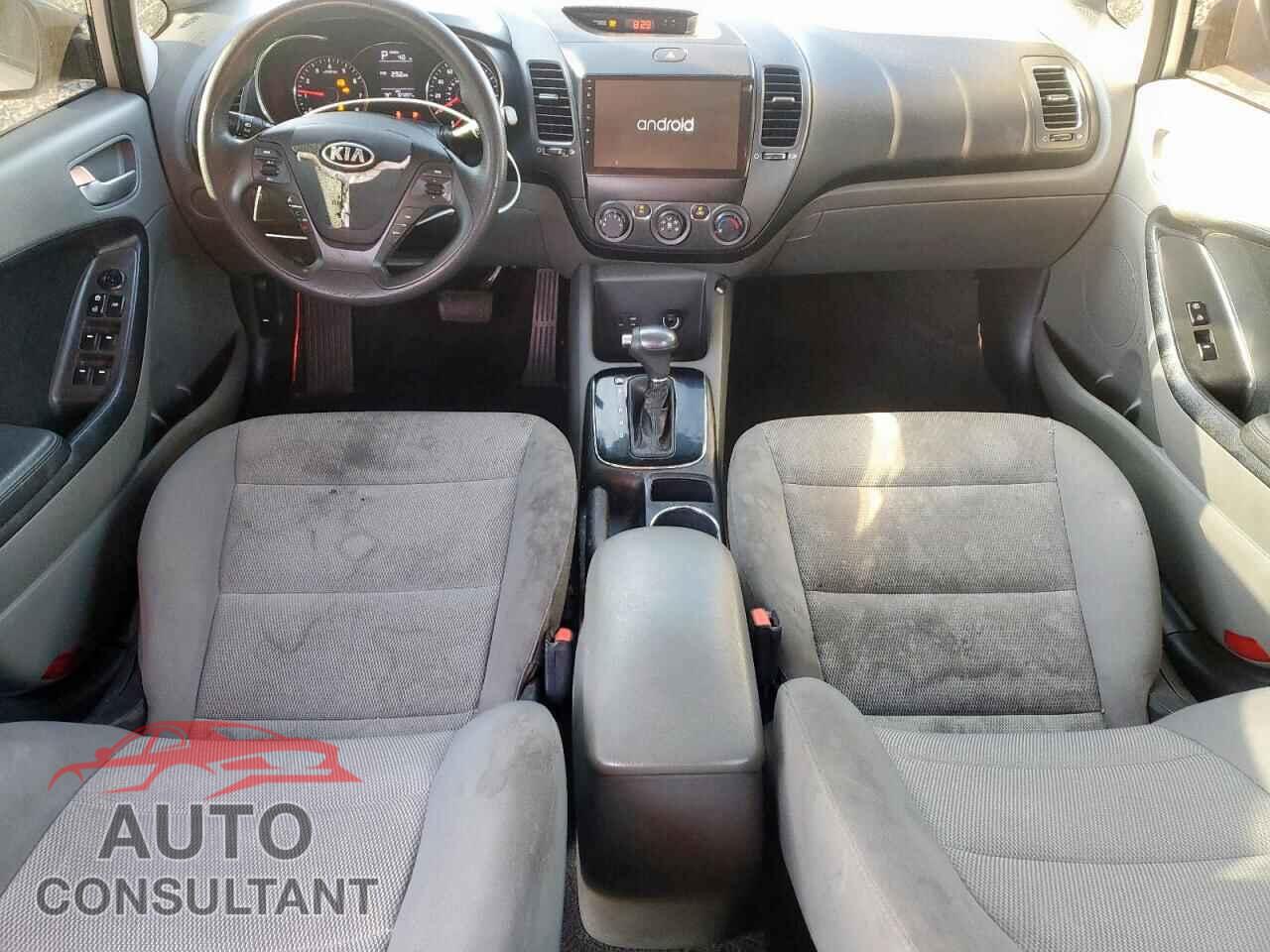 KIA FORTE 2017 - 3KPFK4A76HE078115