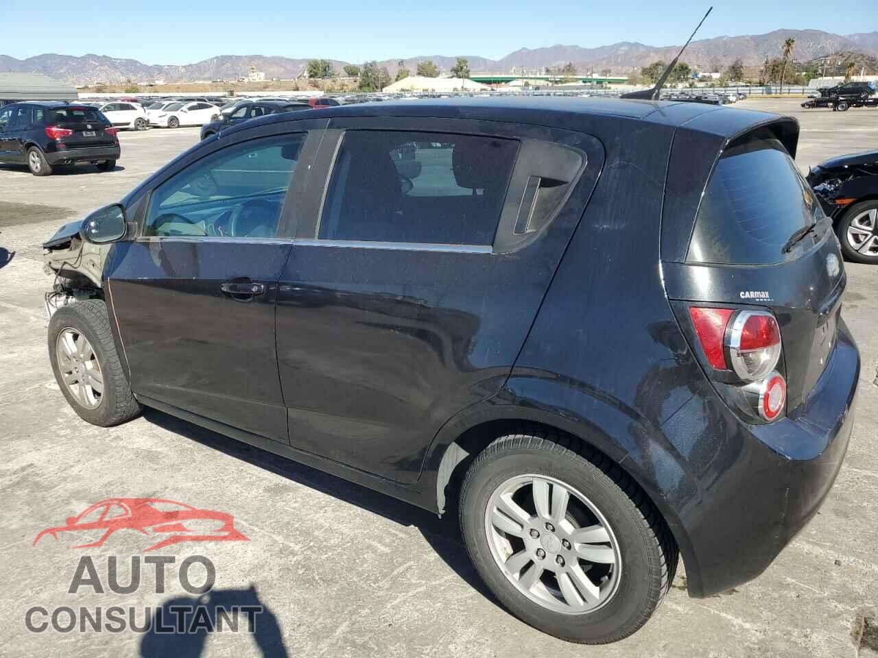 CHEVROLET SONIC 2014 - 1G1JC6SB4E4134287