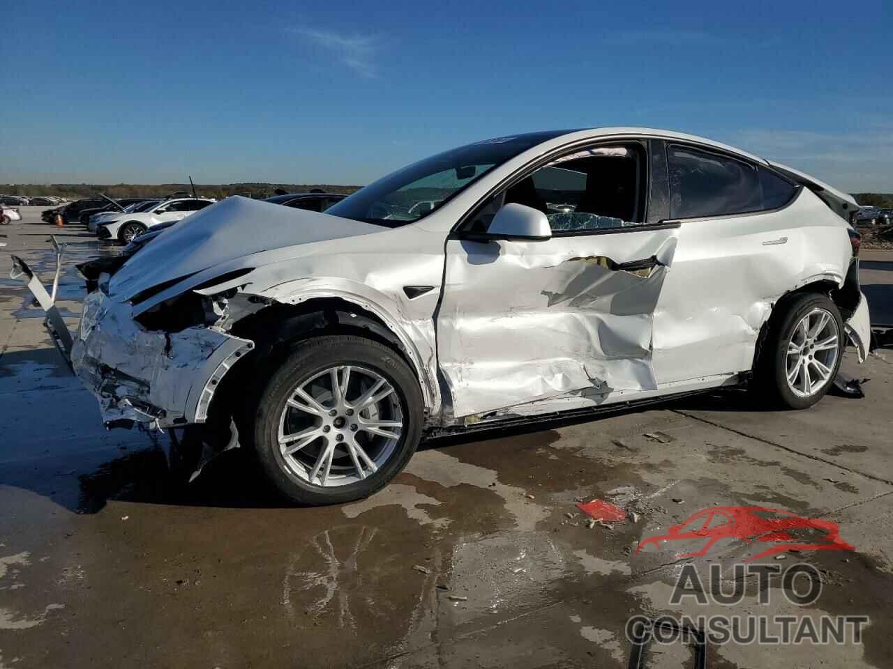 TESLA MODEL Y 2023 - 7SAYGDEE6PF612468