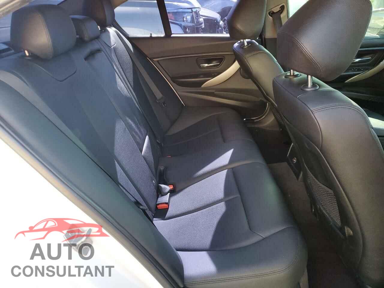 BMW 3 SERIES 2015 - WBA3B1C50F5A05943