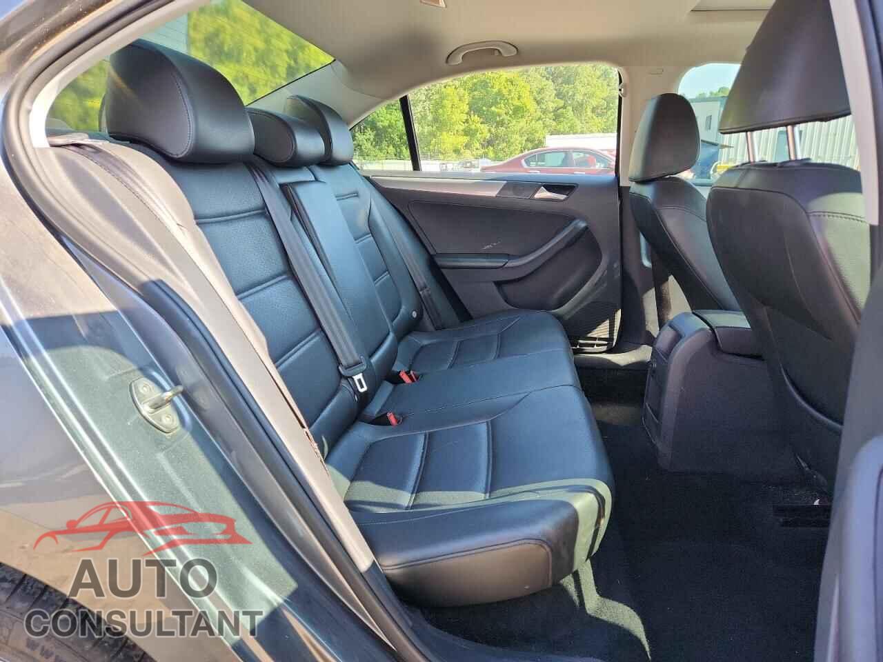 VOLKSWAGEN JETTA 2017 - 3VWDB7AJ5HM408575