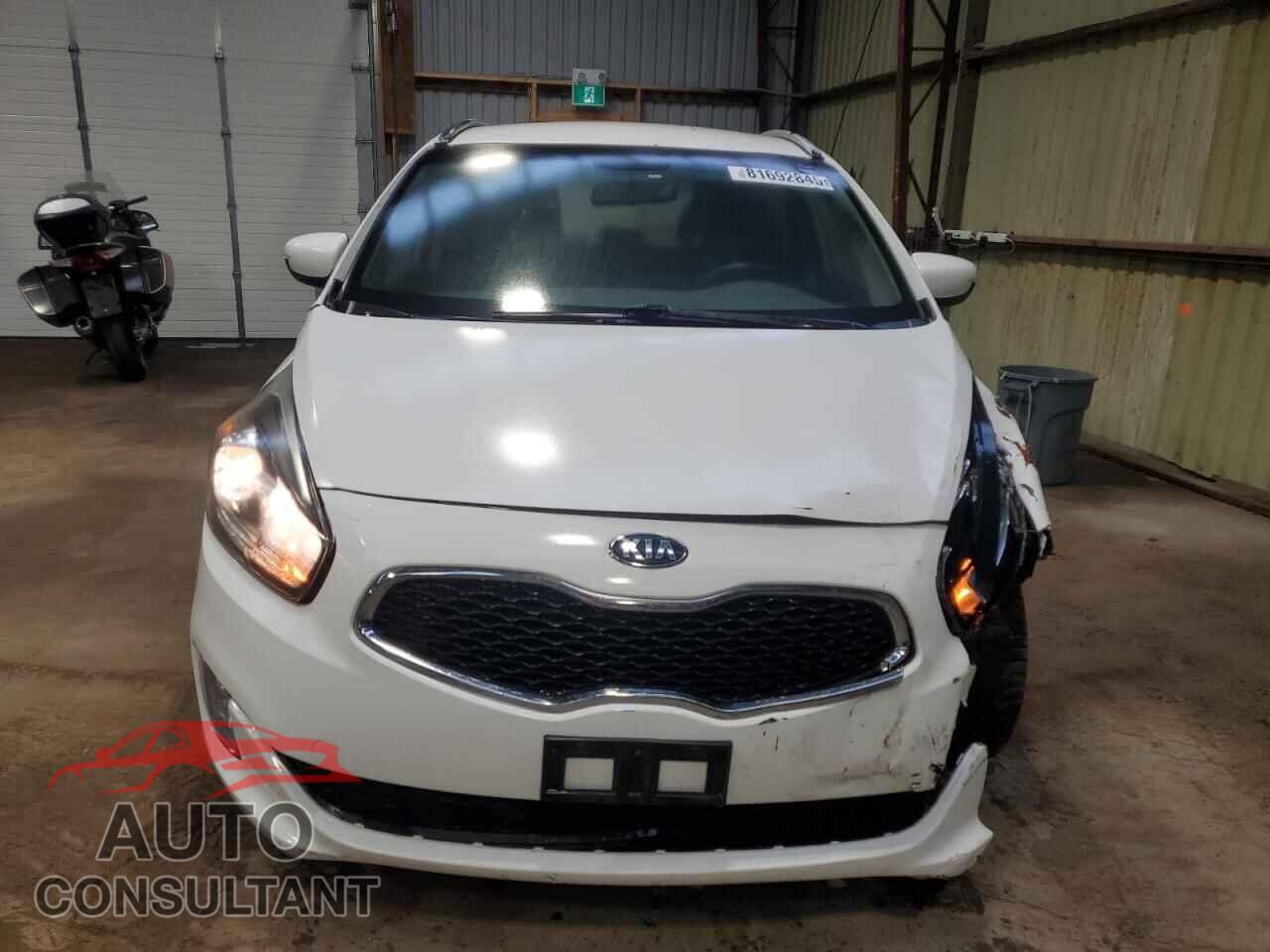 KIA RONDO 2014 - KNAHT8A32E7063274