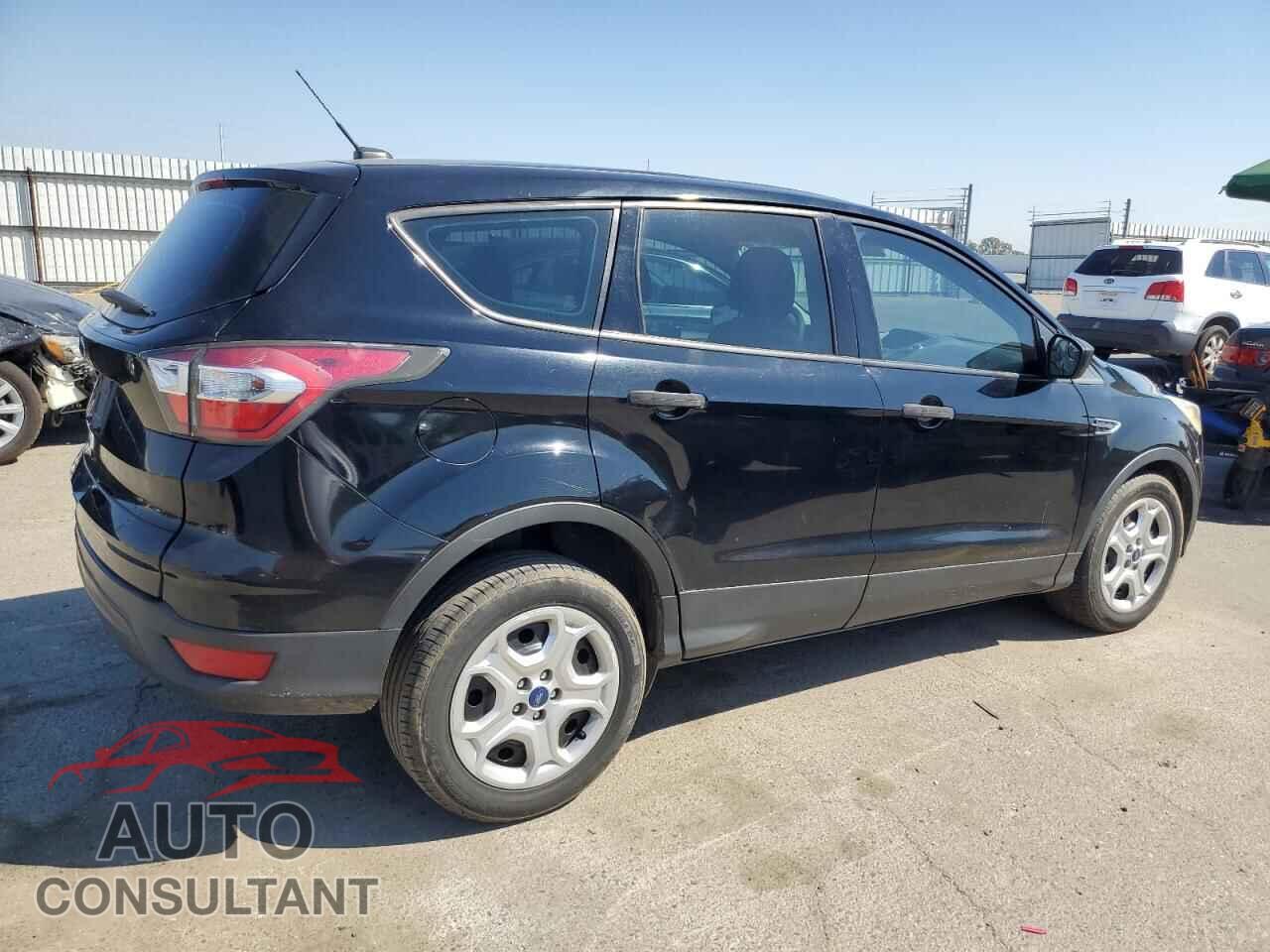 FORD ESCAPE 2017 - 1FMCU0F76HUB26725