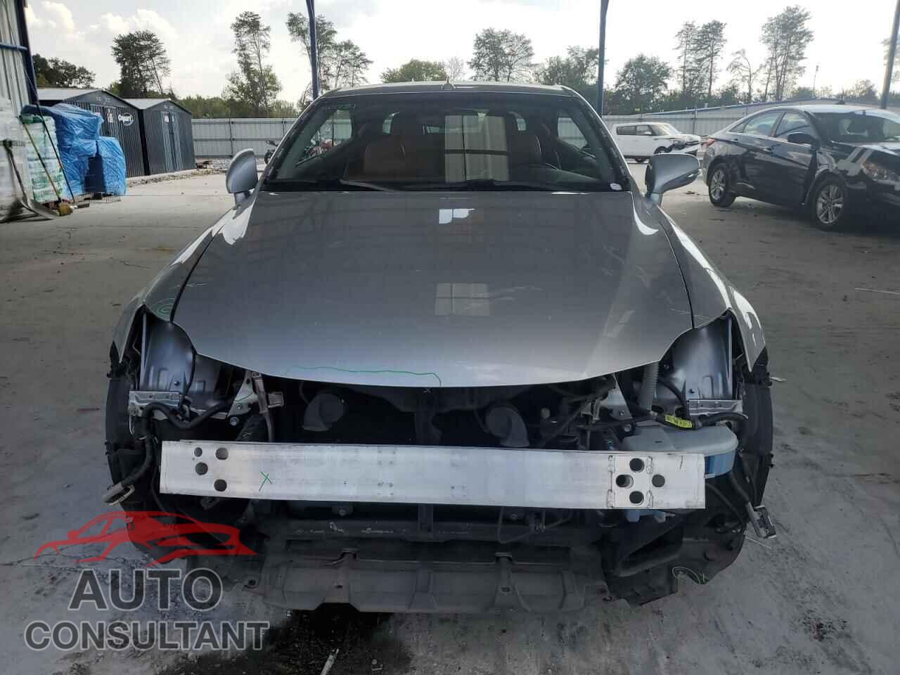 LEXUS IS 2012 - JTHFF2C20C2525925