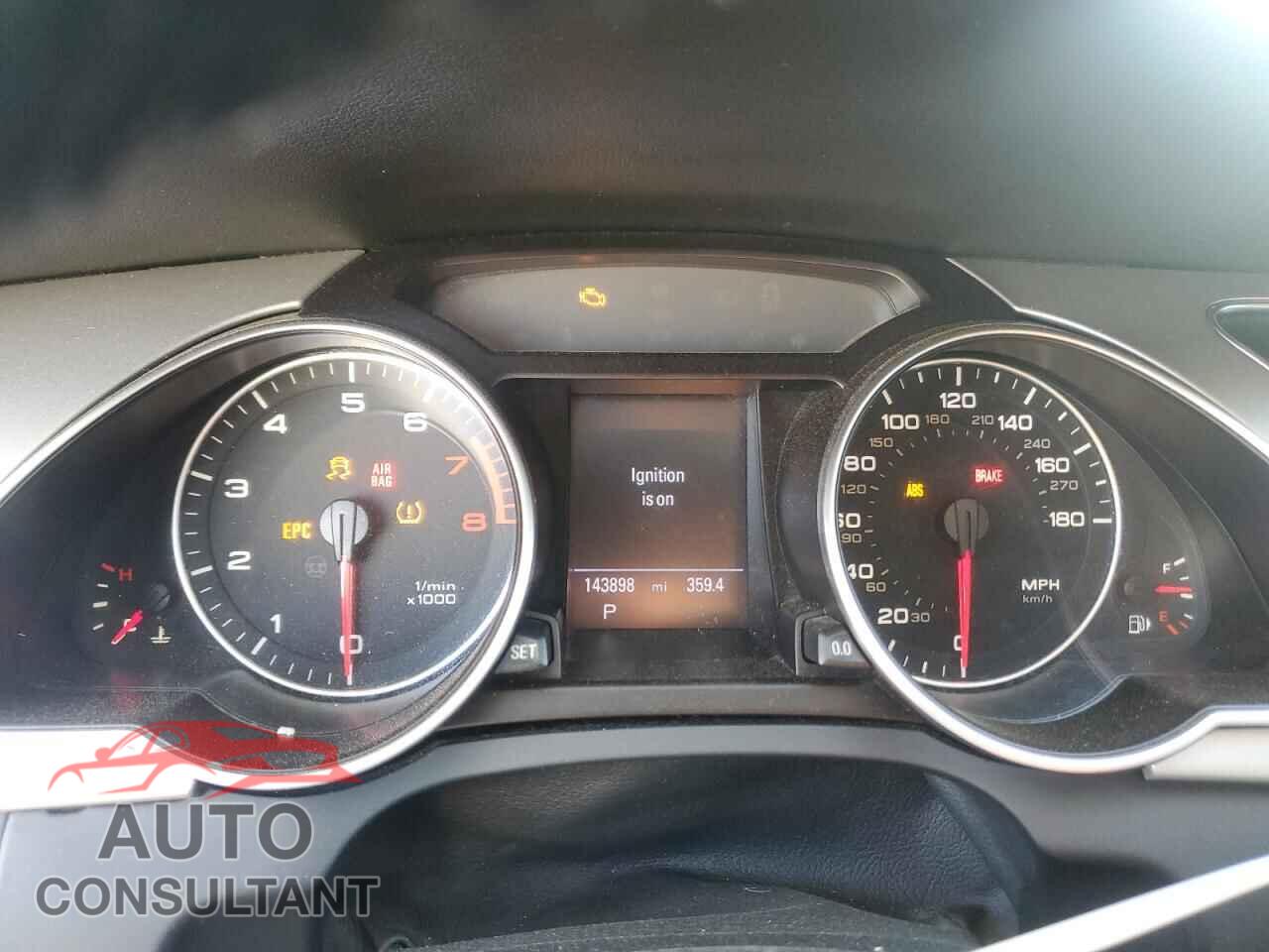 AUDI A5 2010 - WAULFAFR9AA055403
