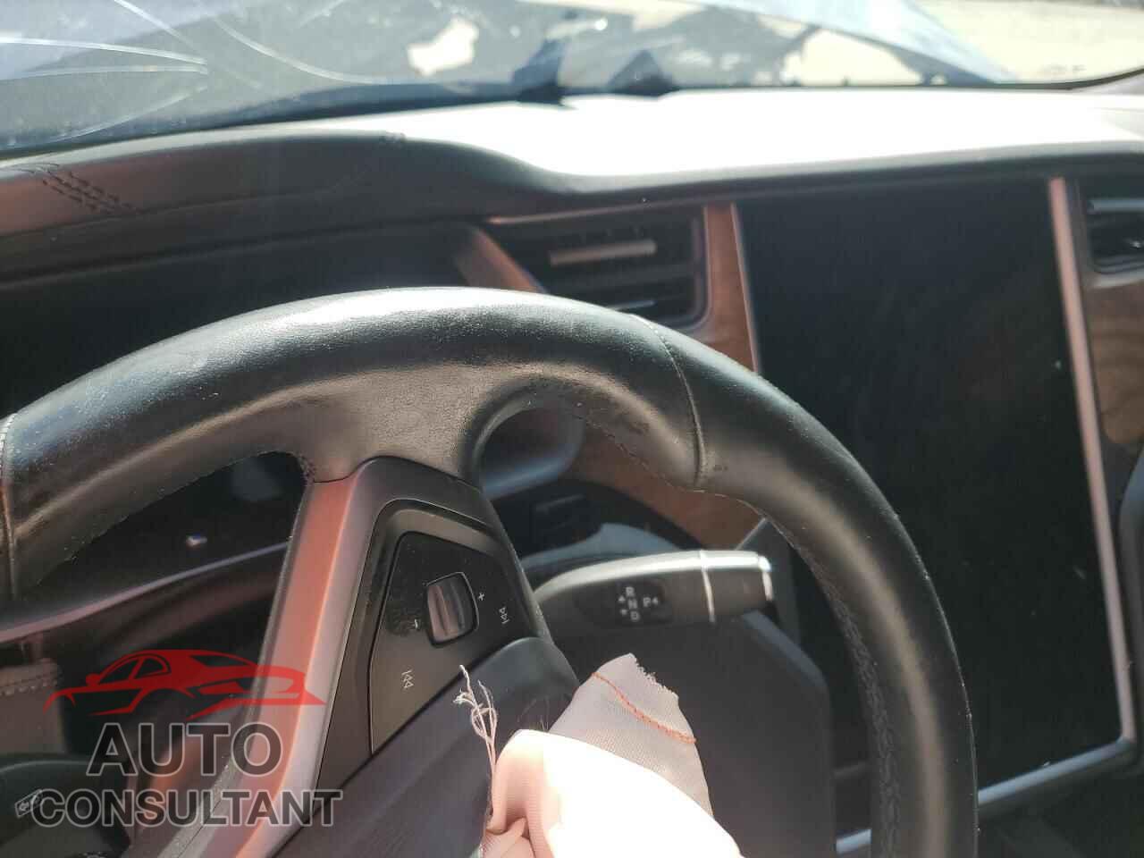 TESLA MODEL S 2021 - 5YJSA1E24MF424231