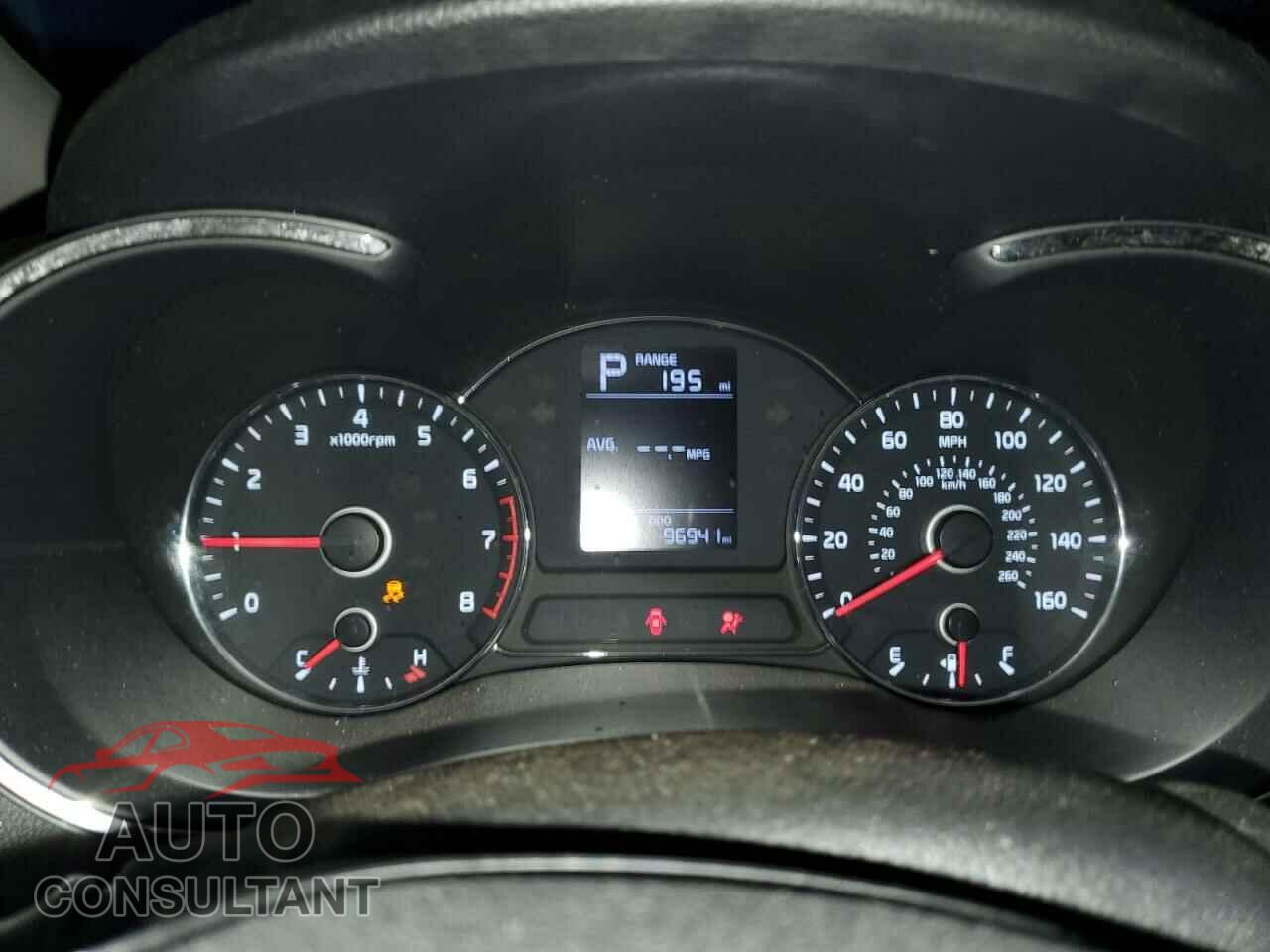 KIA FORTE 2018 - 3KPFK4A76JE210537