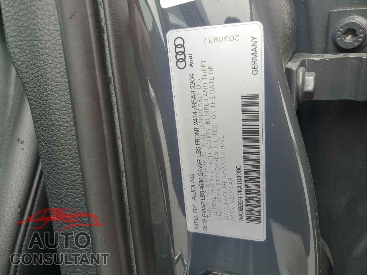 AUDI A3 2019 - WAUBEGFF2KA104000