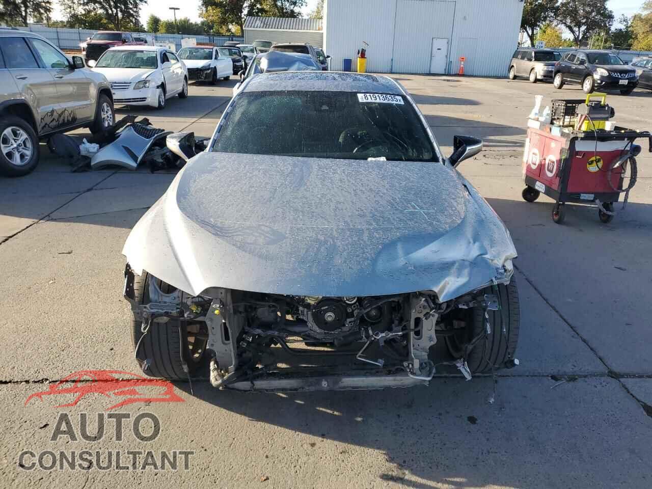 LEXUS IS 2022 - JTHDA1D24N5122367