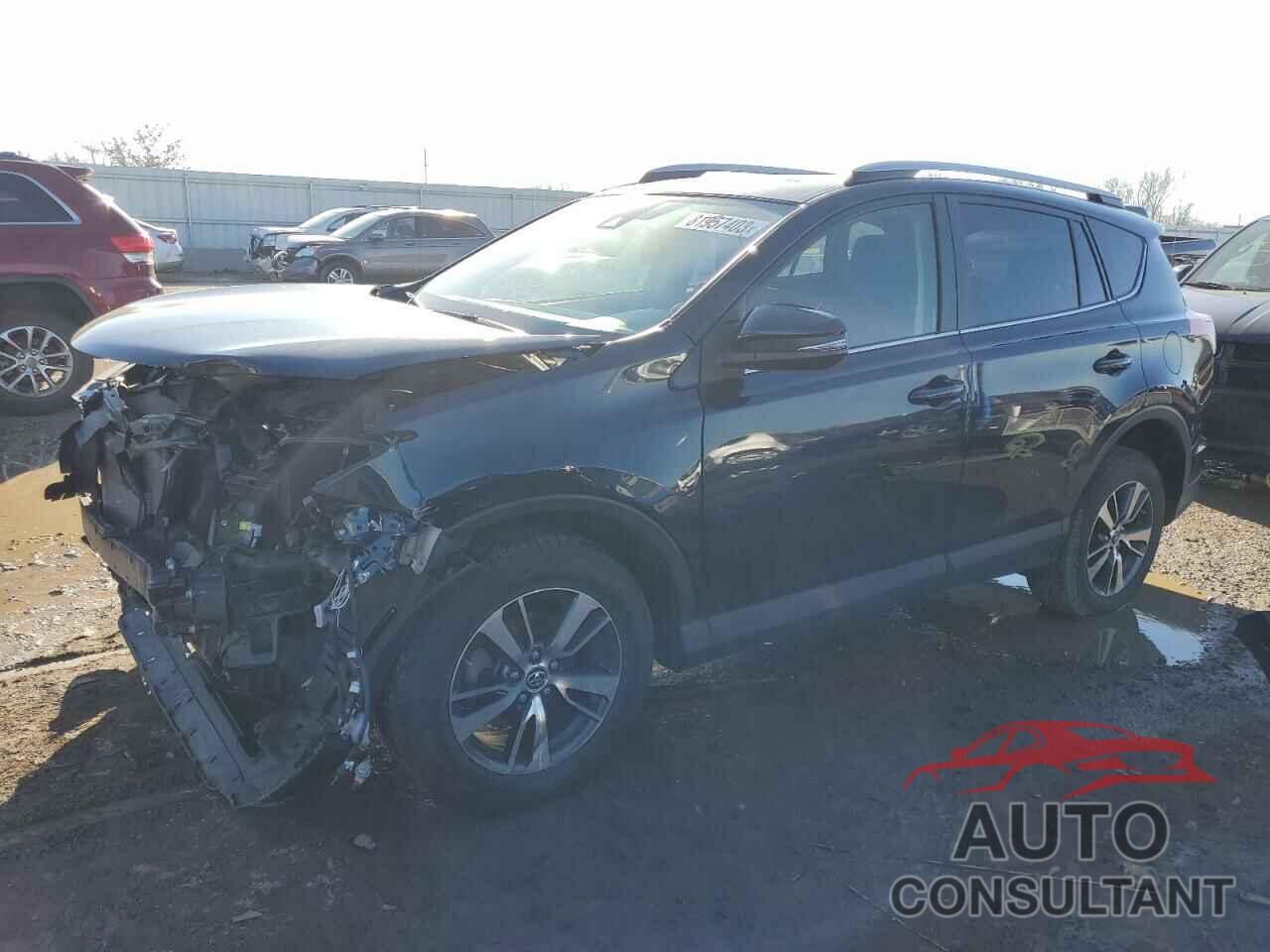 TOYOTA RAV4 2017 - JTMRFREV3HJ163777