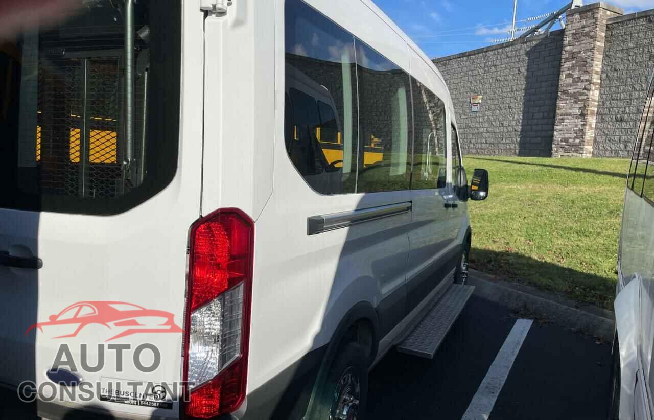 FORD TRANSIT 2023 - 1FBAX2C83PKB01131