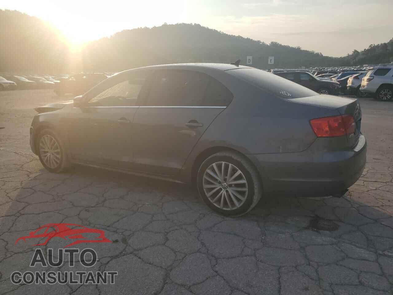 VOLKSWAGEN JETTA 2012 - 3VWLP7AJ4CM310434