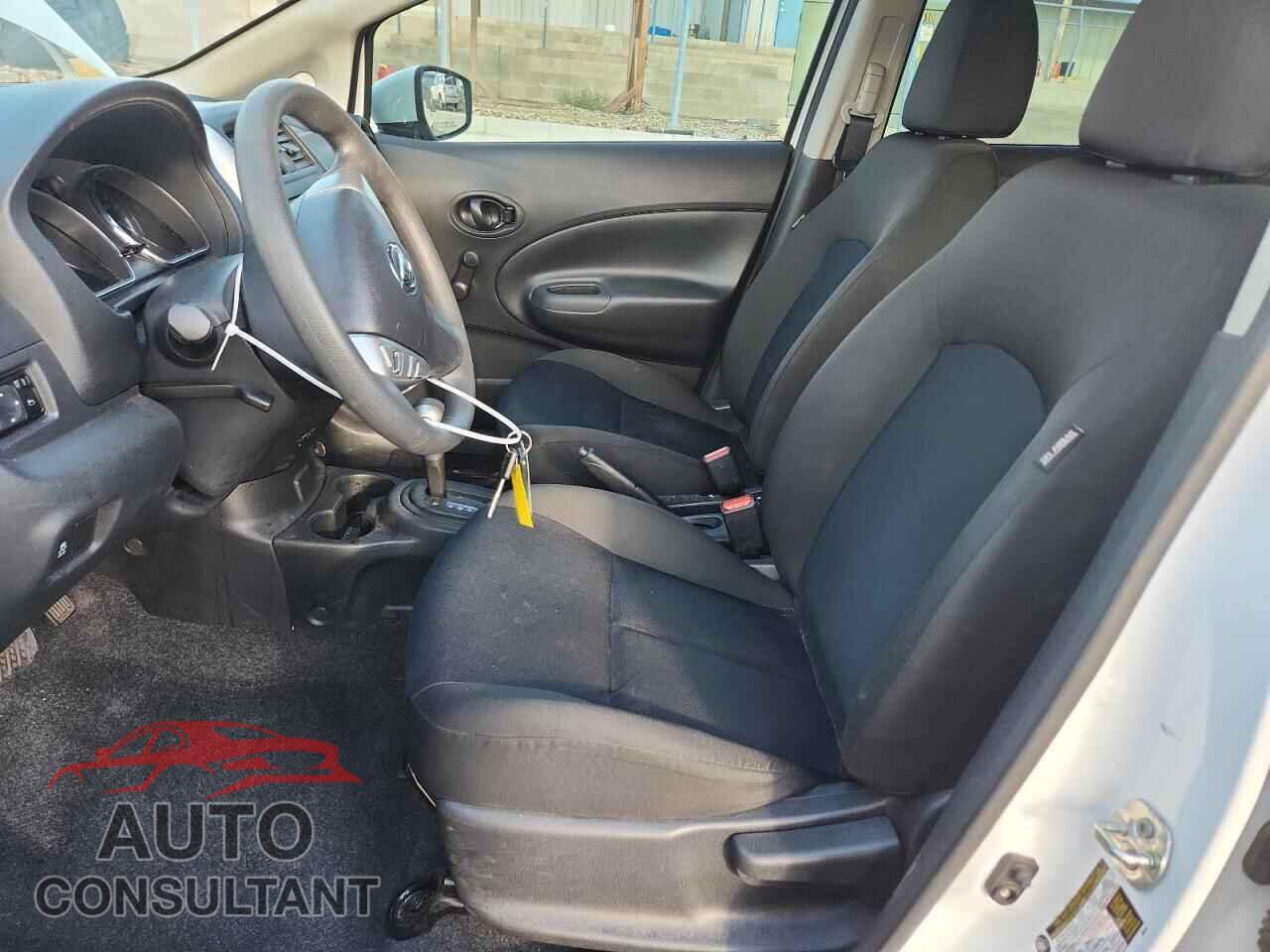 NISSAN VERSA 2017 - 3N1CE2CP7HL379583