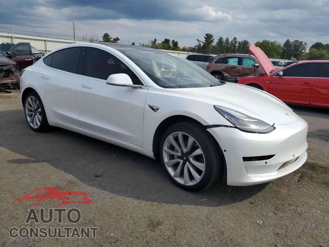 TESLA MODEL 3 2018 - 5YJ3E1EA8JF032994