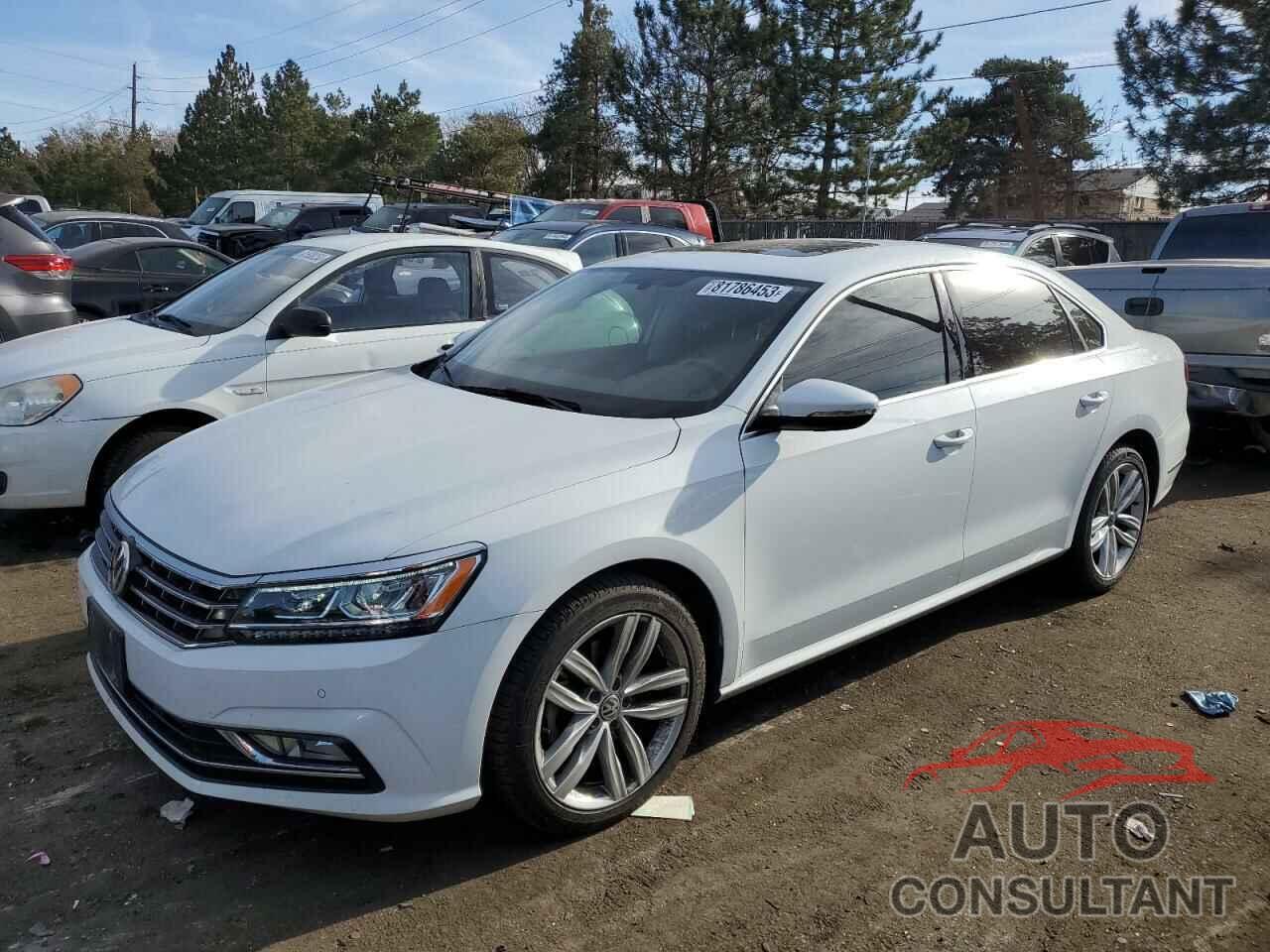 VOLKSWAGEN PASSAT 2018 - 1VWBA7A32JC013725