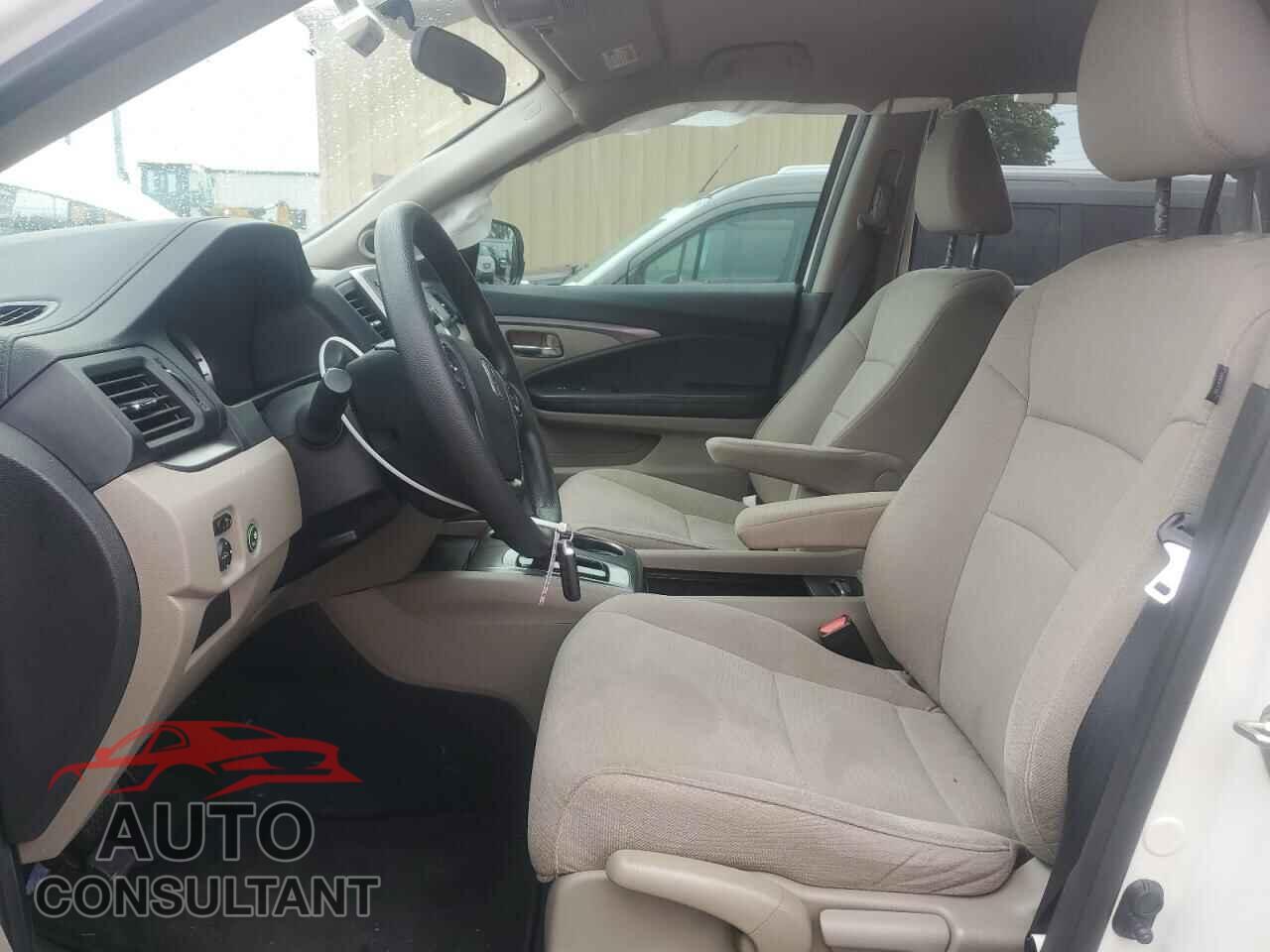 HONDA PILOT 2017 - 5FNYF5H12HB023630