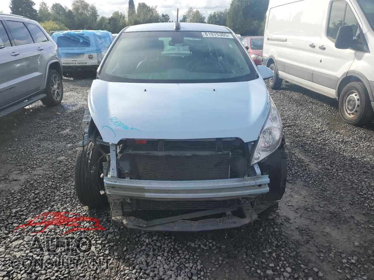 CHEVROLET SPARK 2015 - KL8CL6S00FC728518