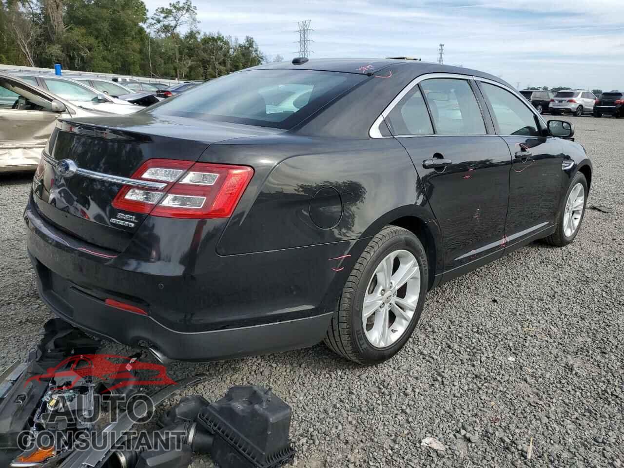 FORD TAURUS 2015 - 1FAHP2E83FG206394