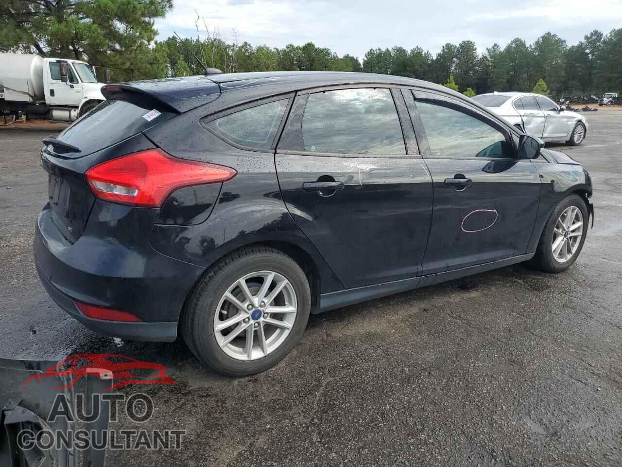 FORD FOCUS 2017 - 1FADP3K21HL241546