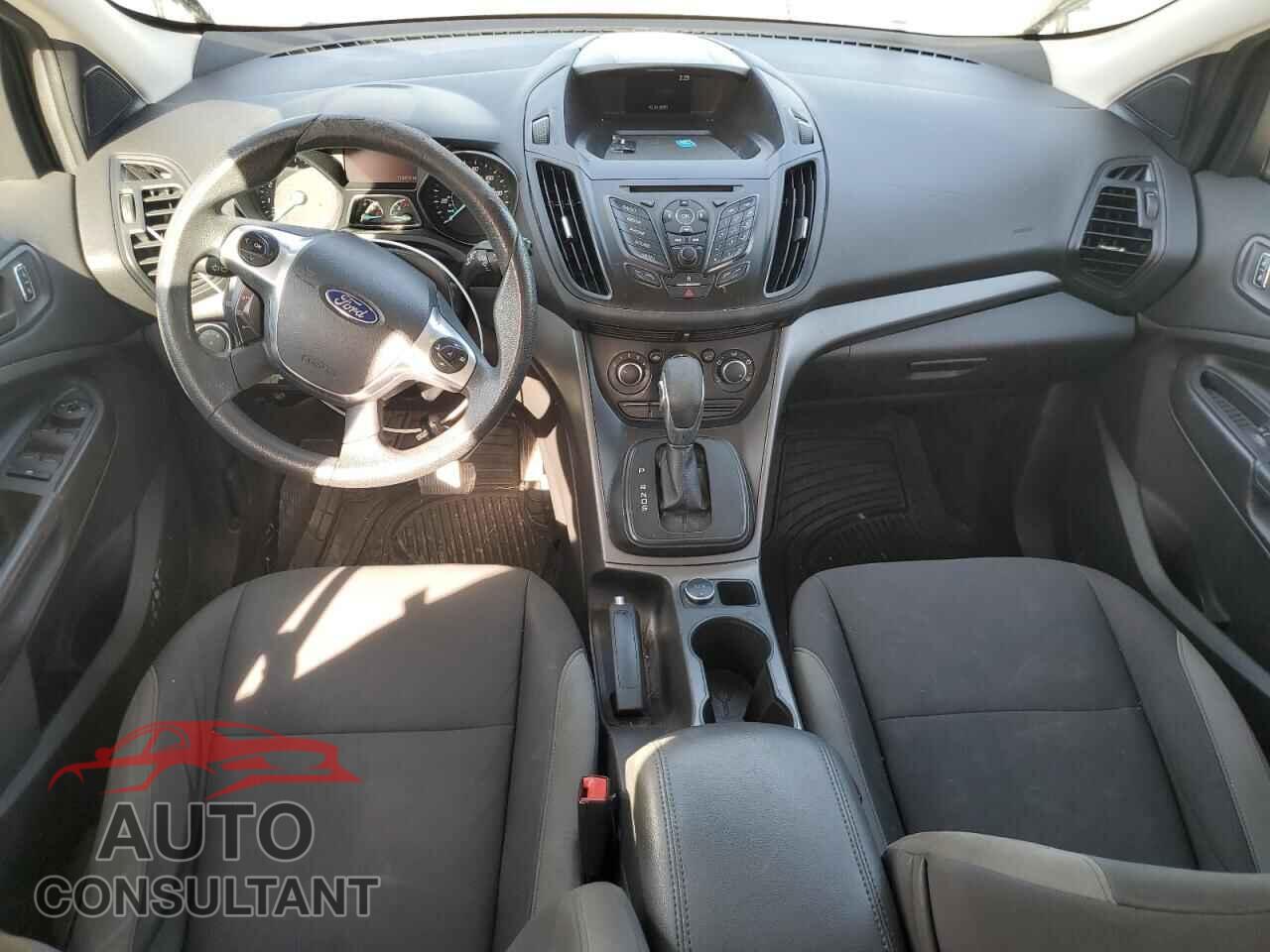 FORD ESCAPE 2016 - 1FMCU0F75GUC51228