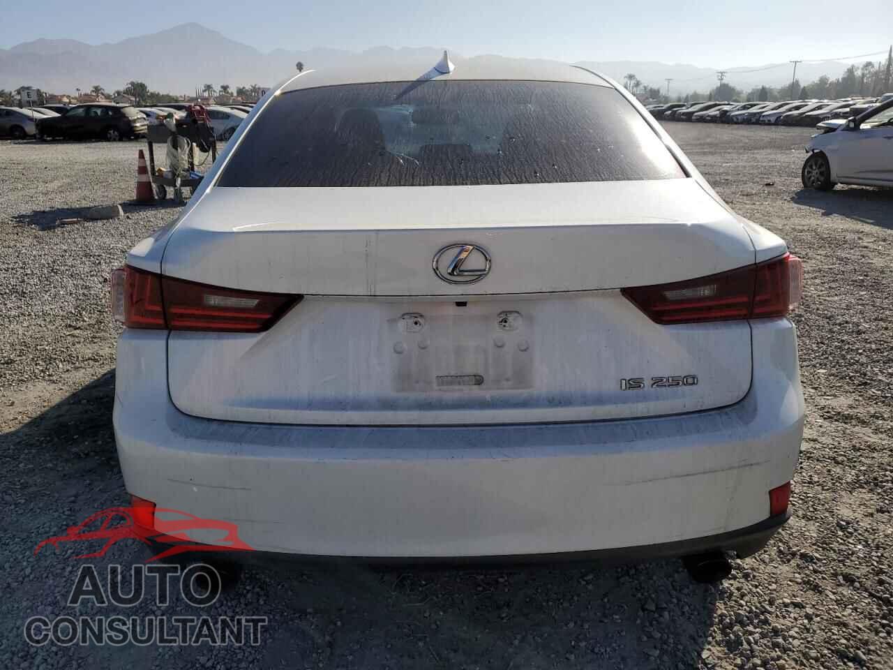 LEXUS IS 2014 - JTHBF1D22E5029453