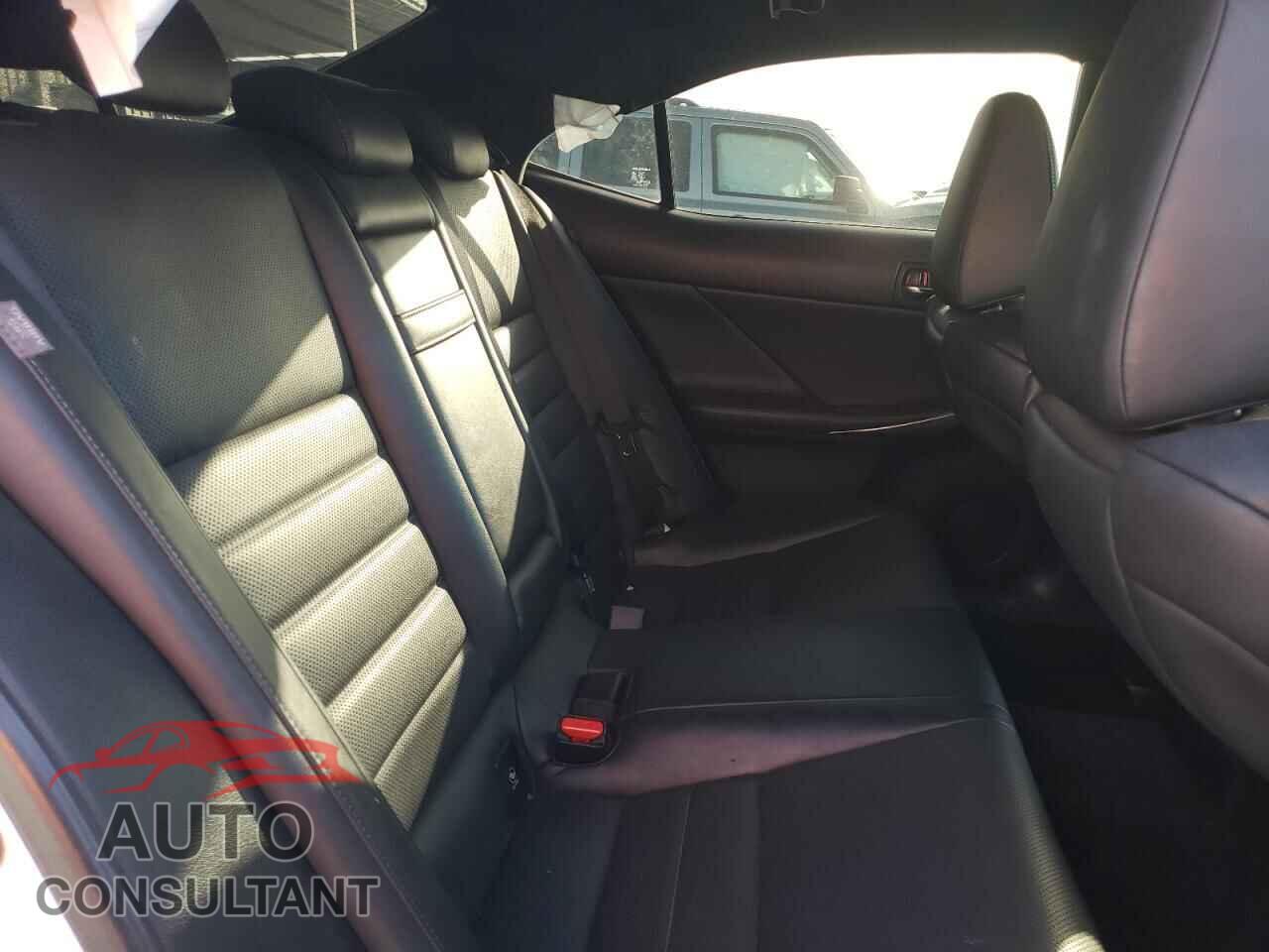LEXUS IS 2014 - JTHBE1D20E5008880