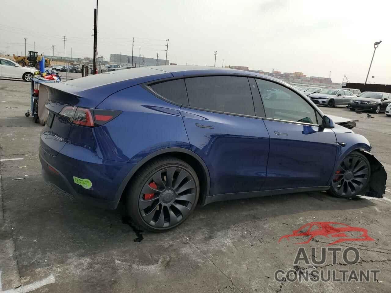 TESLA MODEL Y 2023 - 7SAYGDEFXPF702411