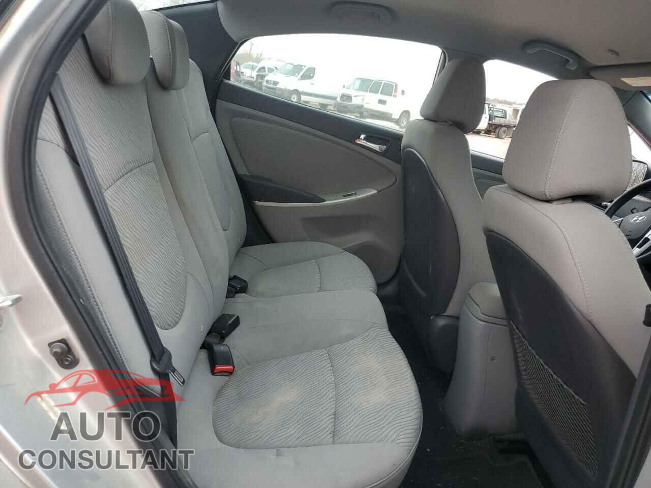 HYUNDAI ACCENT 2013 - KMHCU4AE5DU426120