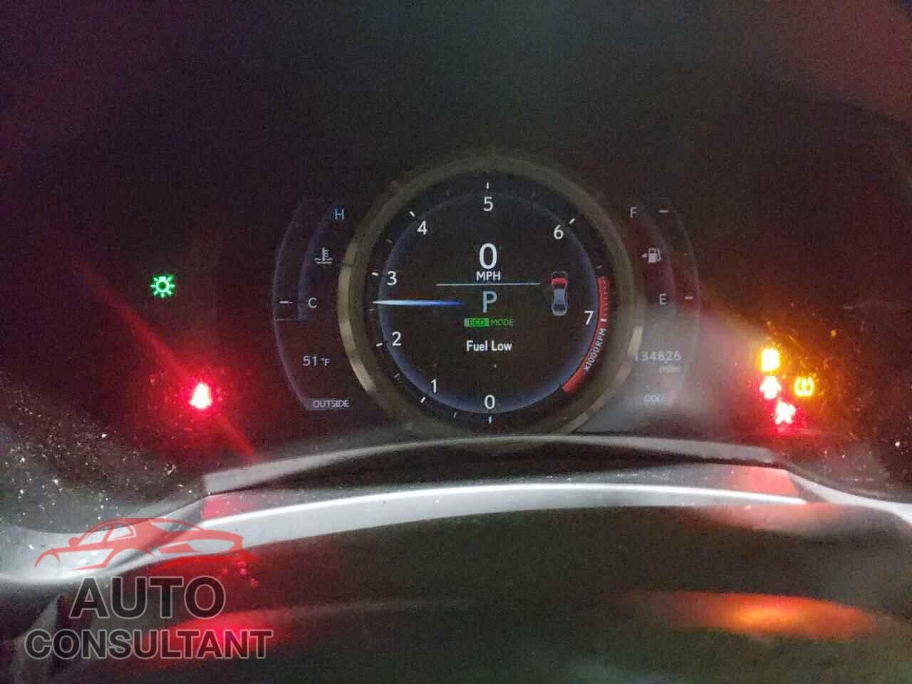 LEXUS IS 2014 - JTHCE1D23E5000194