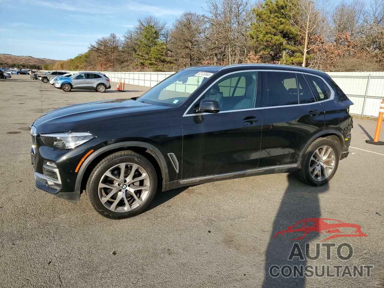 BMW X5 2021 - 5UXCR6C01M9G93228