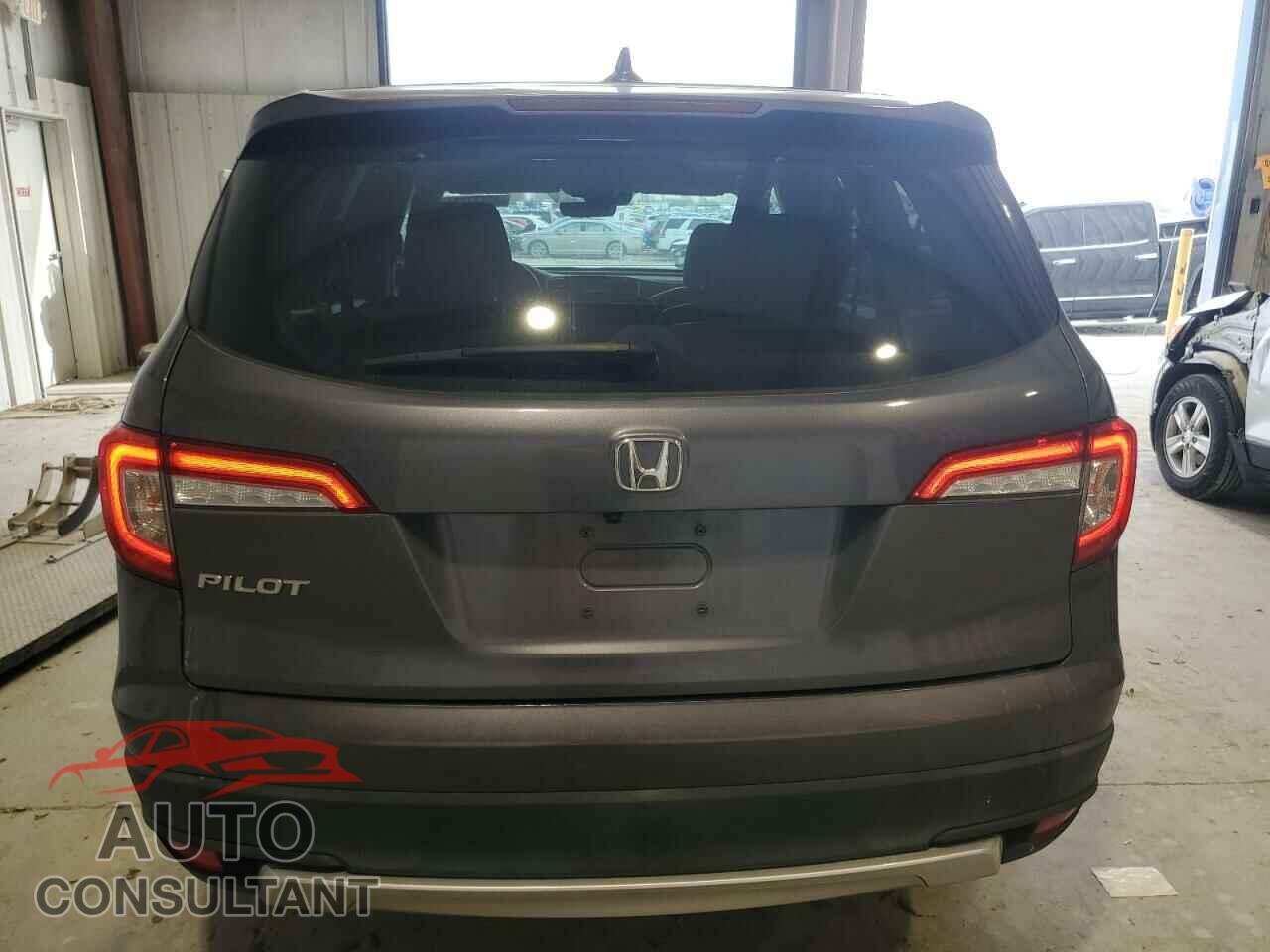 HONDA PILOT 2021 - 5FNYF5H53MB036271