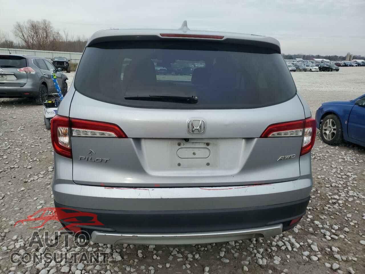 HONDA PILOT 2019 - 5FNYF6H3XKB020635