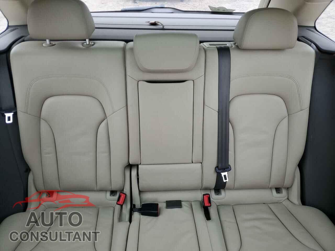 AUDI Q5 2013 - WA1LFAFP8DA027138