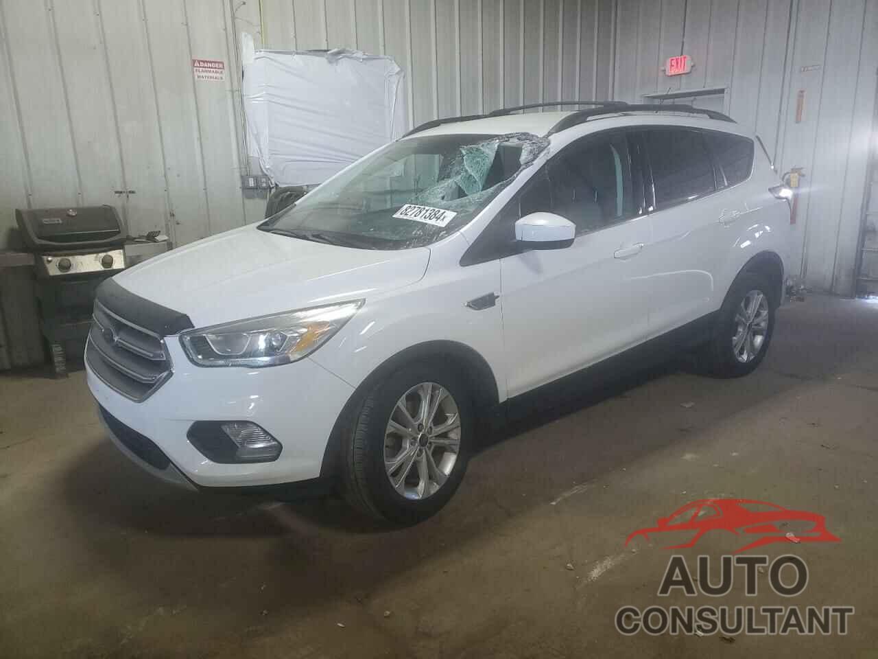 FORD ESCAPE 2017 - 1FMCU0GD6HUC15537