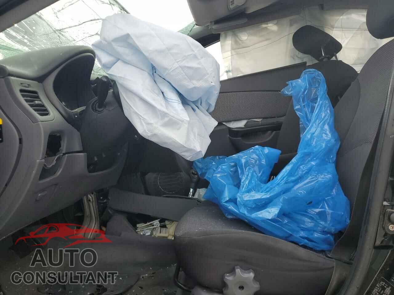 KIA RIO 2011 - KNADH5A30B6757753