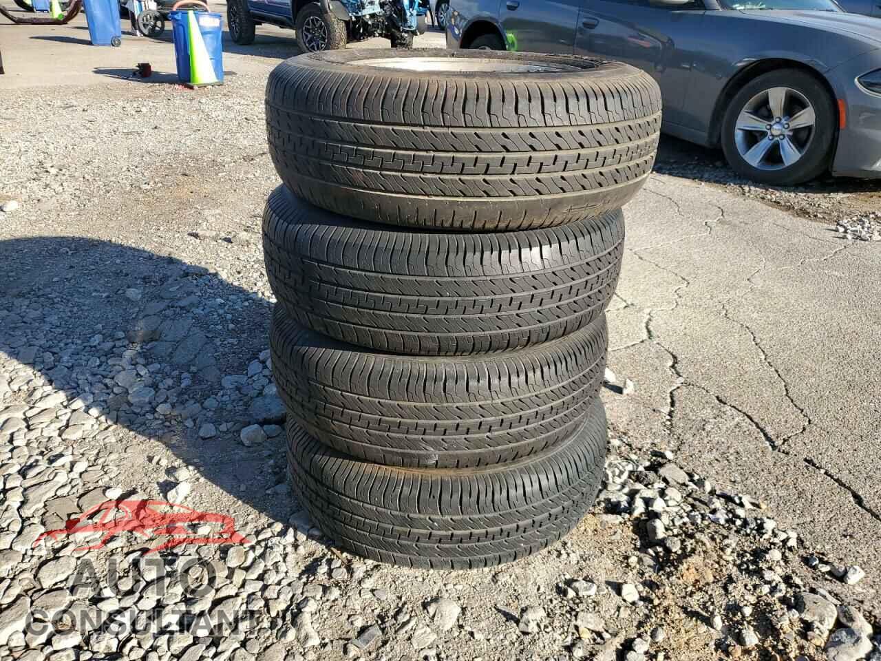 FORD MUSTANG 2014 - 1ZVBP8CFXE5318847