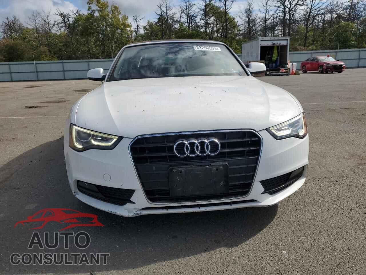 AUDI A5 2013 - WAUCFAFH6DN017633