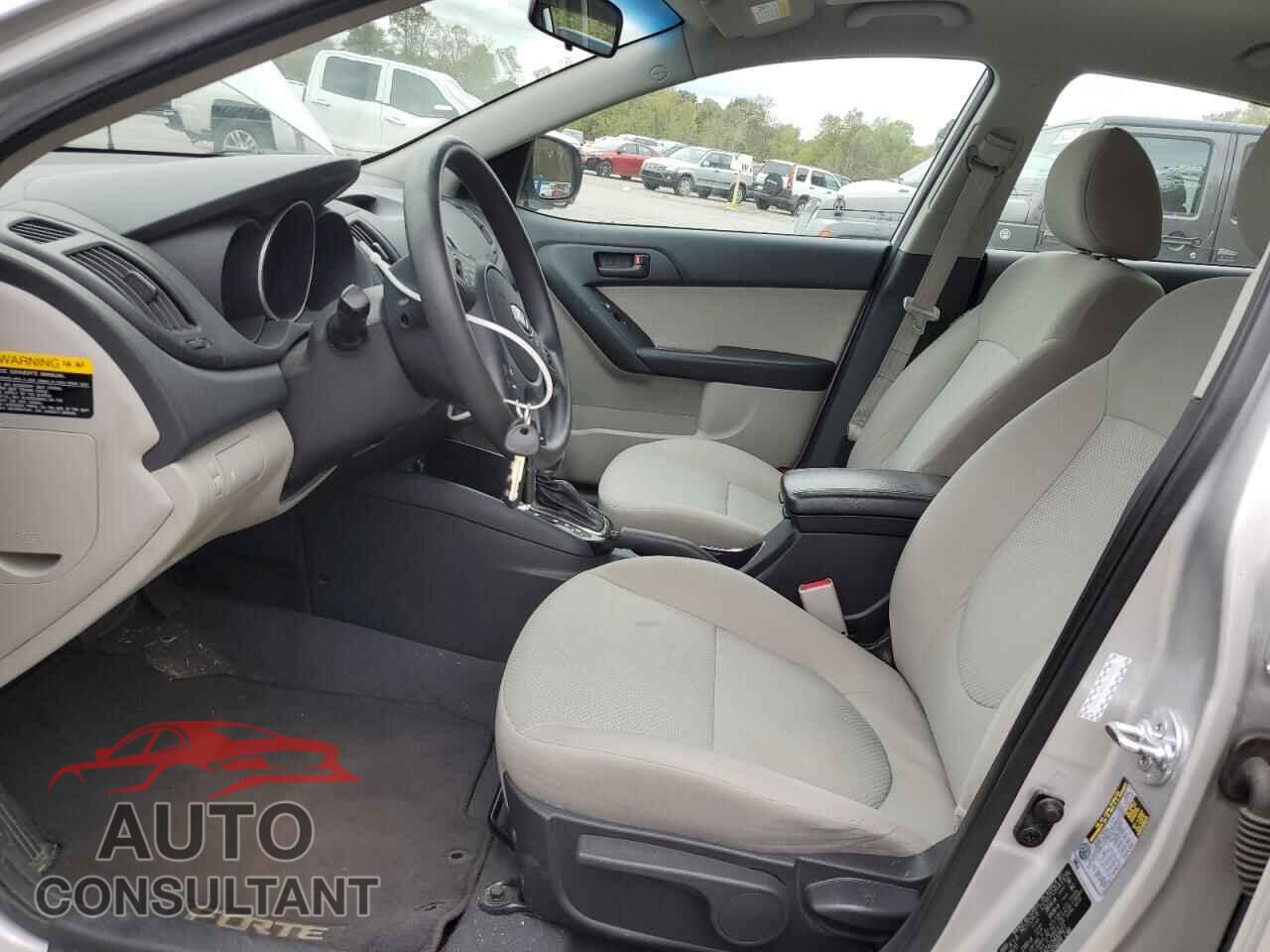 KIA FORTE 2012 - KNAFU4A24C5482627
