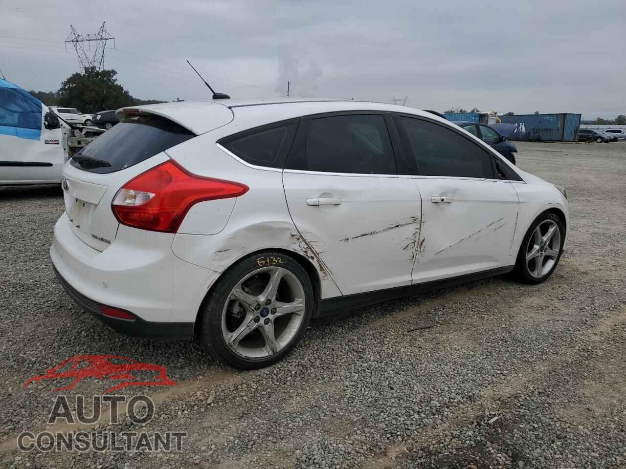 FORD FOCUS 2014 - 1FADP3N29EL260028