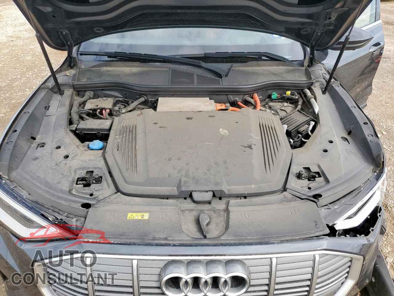 AUDI E-TRON 2019 - WA1VABGE1KB009596