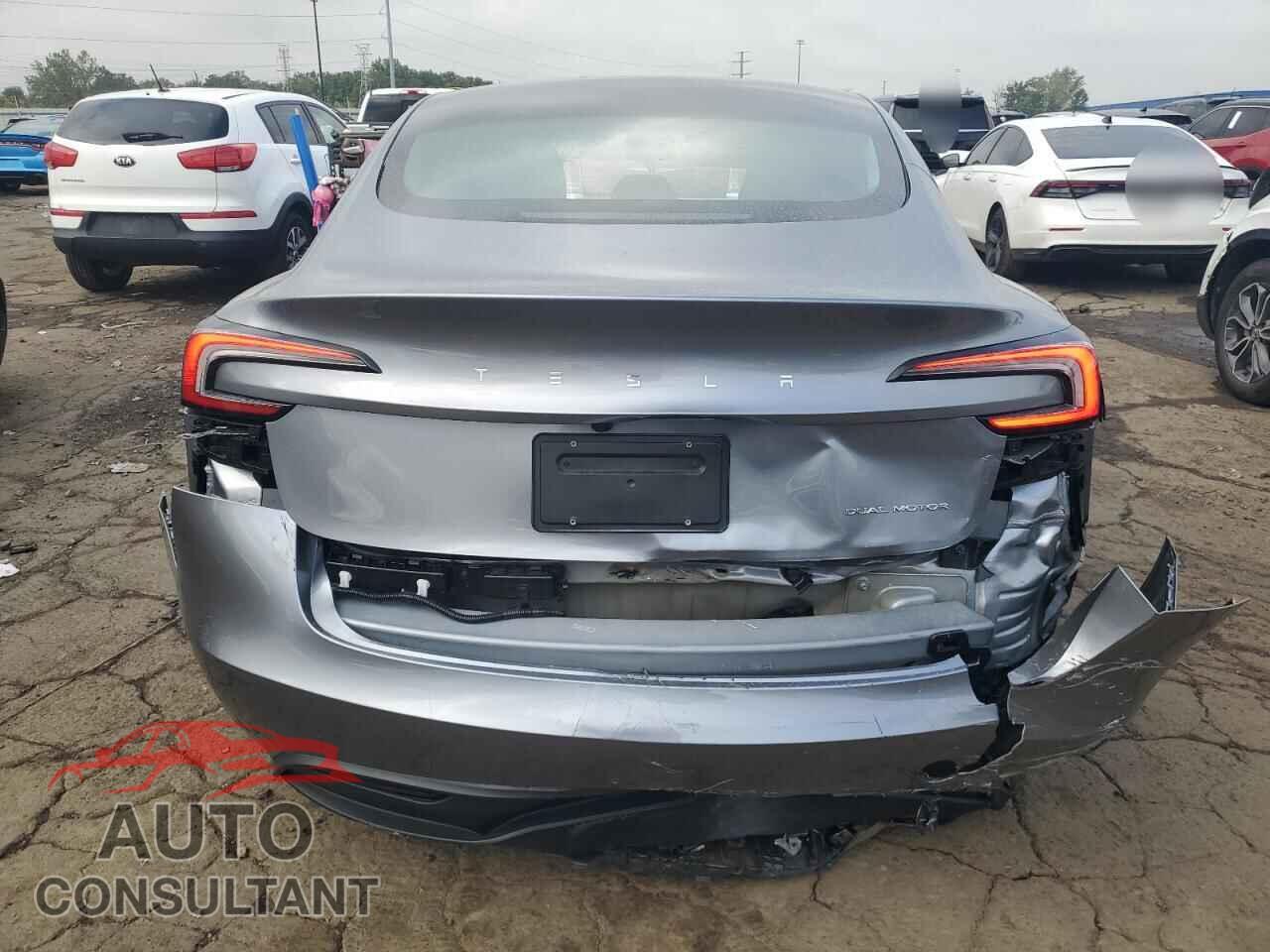 TESLA MODEL 3 2025 - 5YJ3E1EB3SF972758