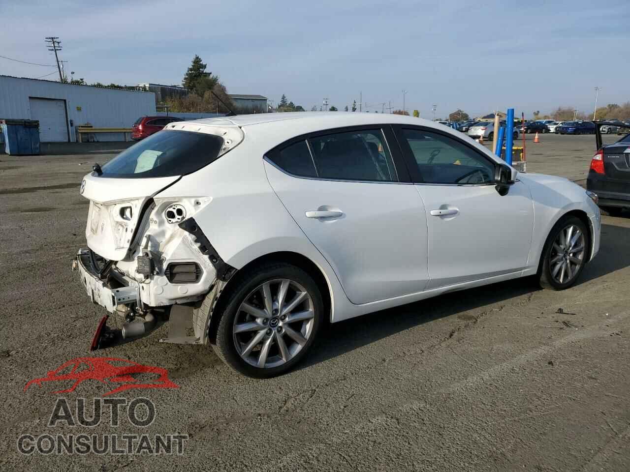 MAZDA 3 2017 - 3MZBN1L7XHM151121