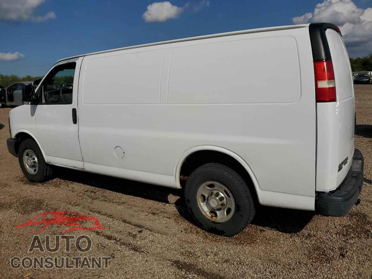 CHEVROLET EXPRESS 2011 - 1GCWGFCA4B1114058