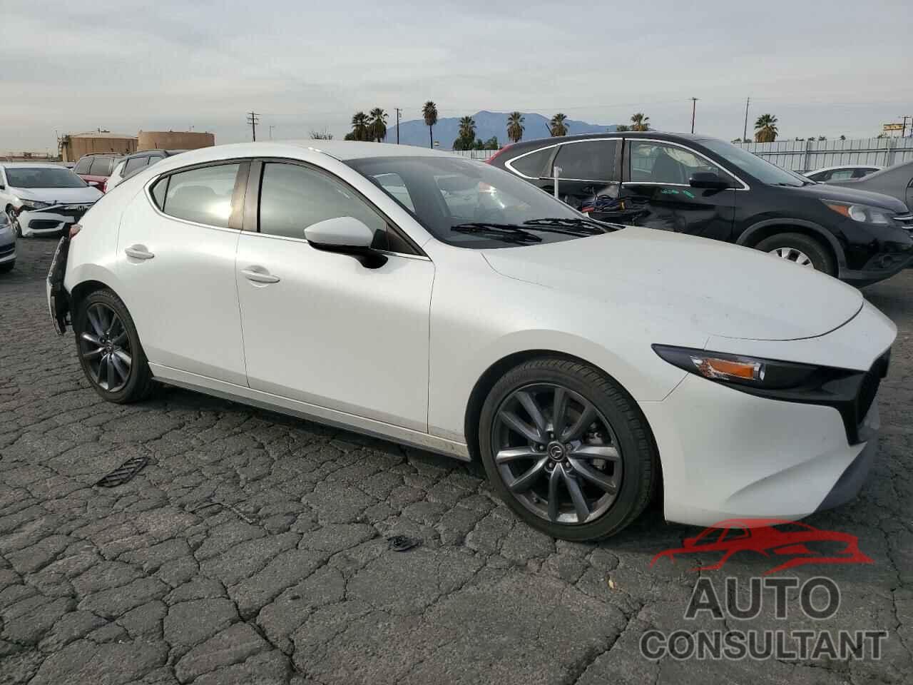 MAZDA 3 2019 - JM1BPBMM9K1141675
