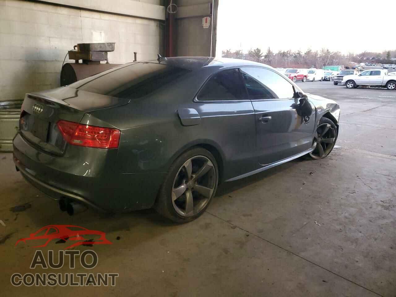 AUDI S5/RS5 2015 - WAUCGAFR1FA057621