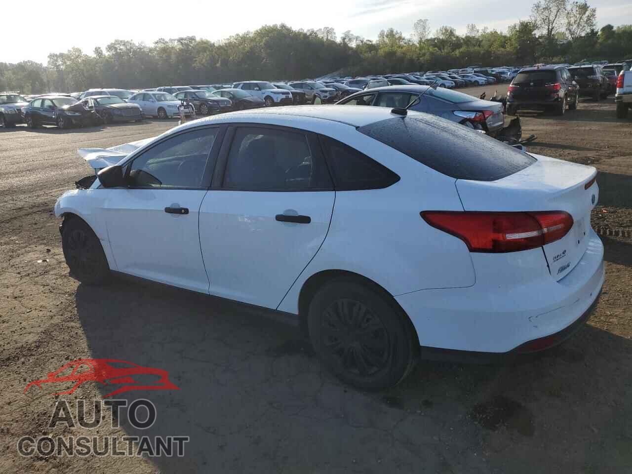 FORD FOCUS 2017 - 1FADP3E26HL293671