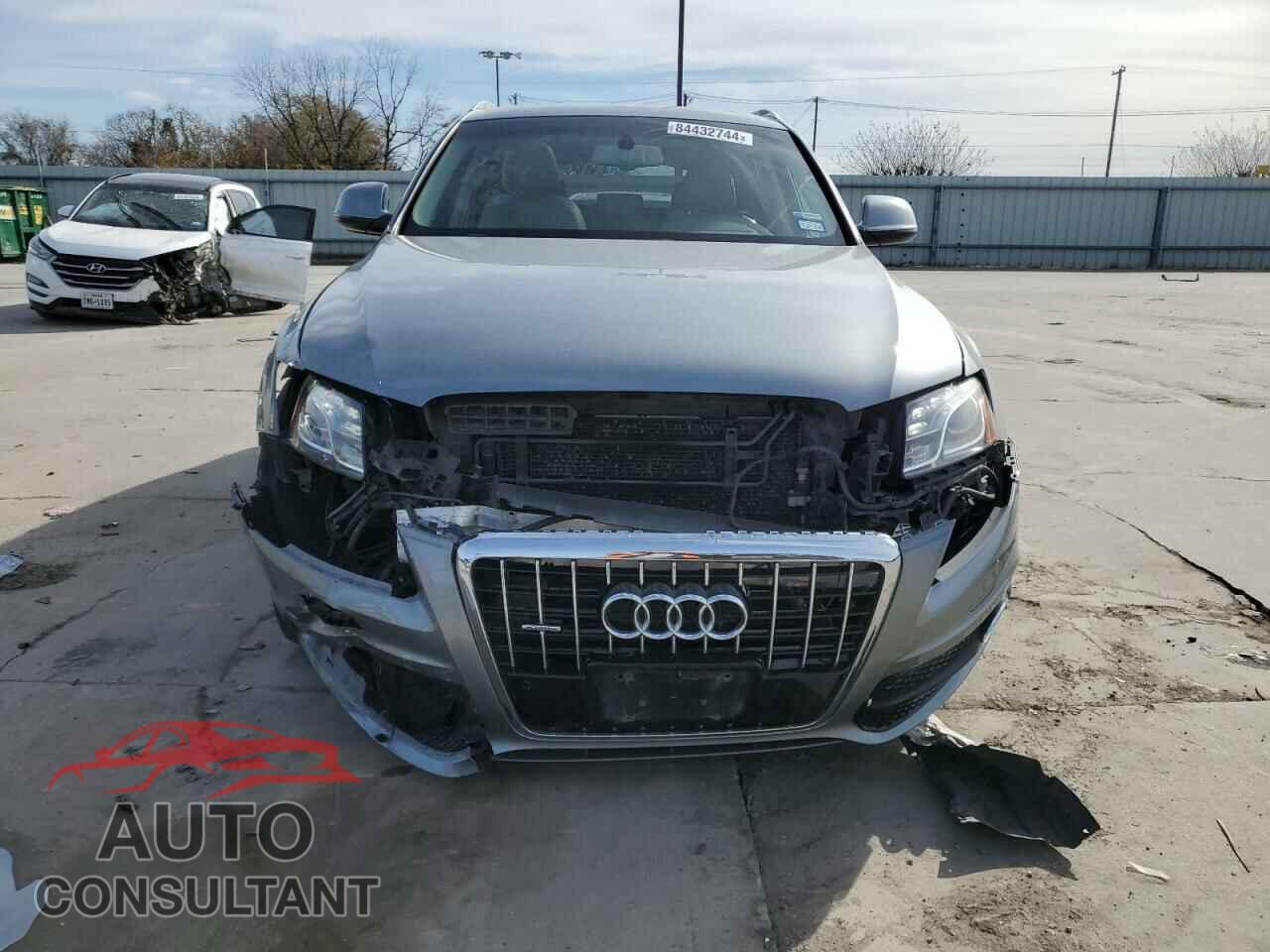 AUDI Q5 2011 - WA1DKAFP8BA044146