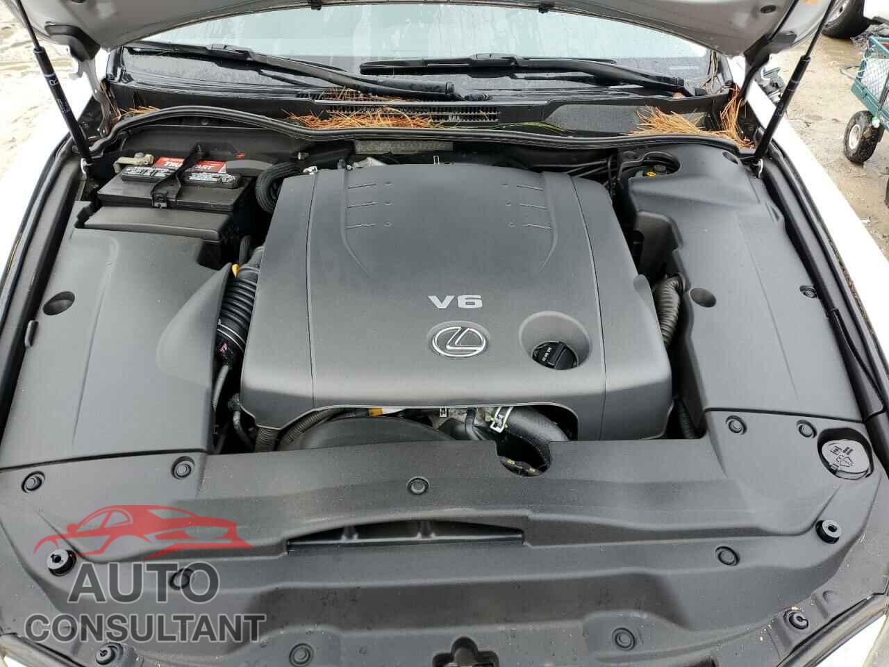 LEXUS IS 2012 - JTHCF5C24C5055899