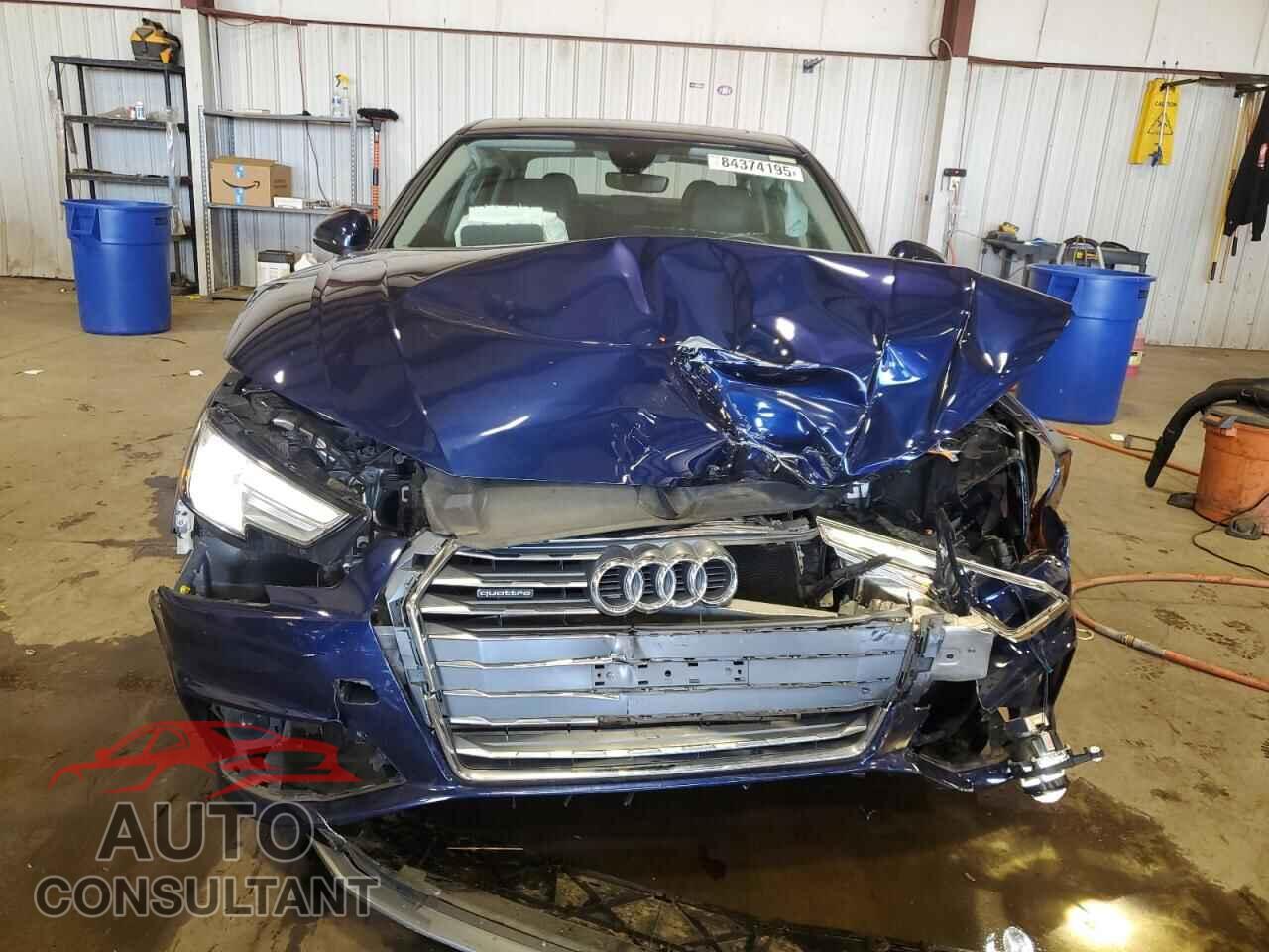 AUDI A4 2019 - WAUDNAF41KN019890