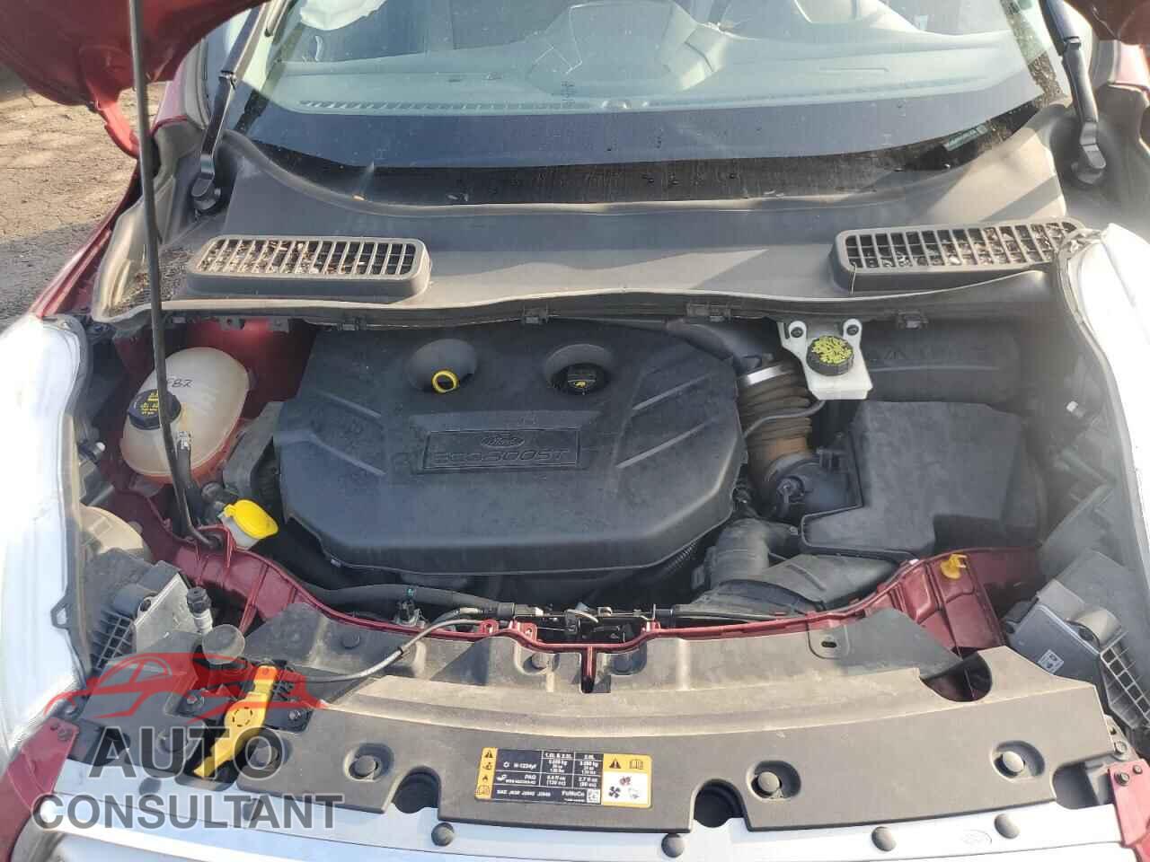 FORD ESCAPE 2017 - 1FMCU0J96HUB01252